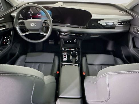 Used 2025 Audi Q6 e-tron Premium Plus image 16