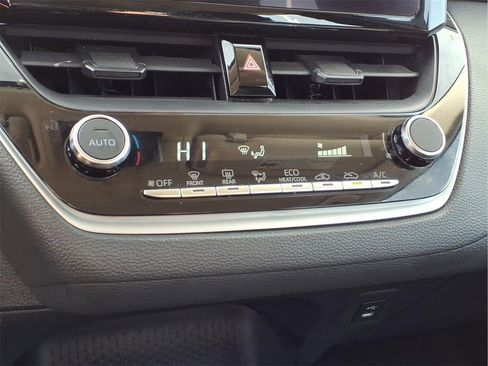 Used 2024 Toyota Corolla LE image 19