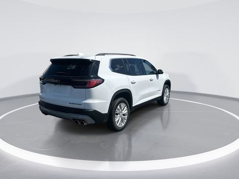 Used 2024 GMC Acadia Elevation w/ Luxury Package FWD image 9