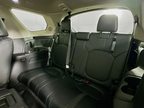 Used 2024 Honda Pilot Touring image 30