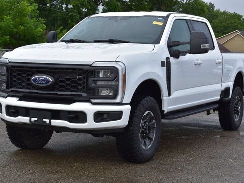 Used 2024 Ford F250 XLT w/ Tremor Off-Road Package AWD/4WD image 1
