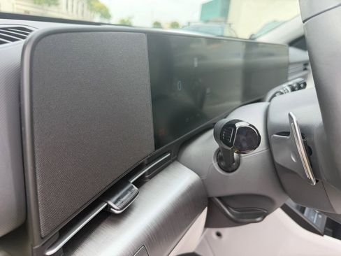 Used 2024 Hyundai Kona SEL FWD image 12