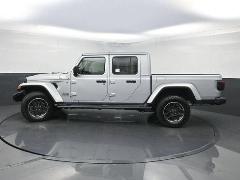 Used 2022 Jeep Gladiator Overland w/ Popular Equipment Package AWD/4WD image 42