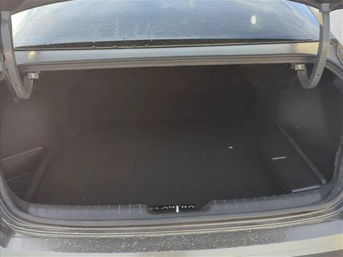 Used 2025 Hyundai Elantra Sport FWD image 22