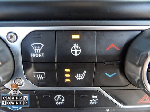 Used 2022 Jeep Wrangler Unlimited Sahara AWD/4WD image 20