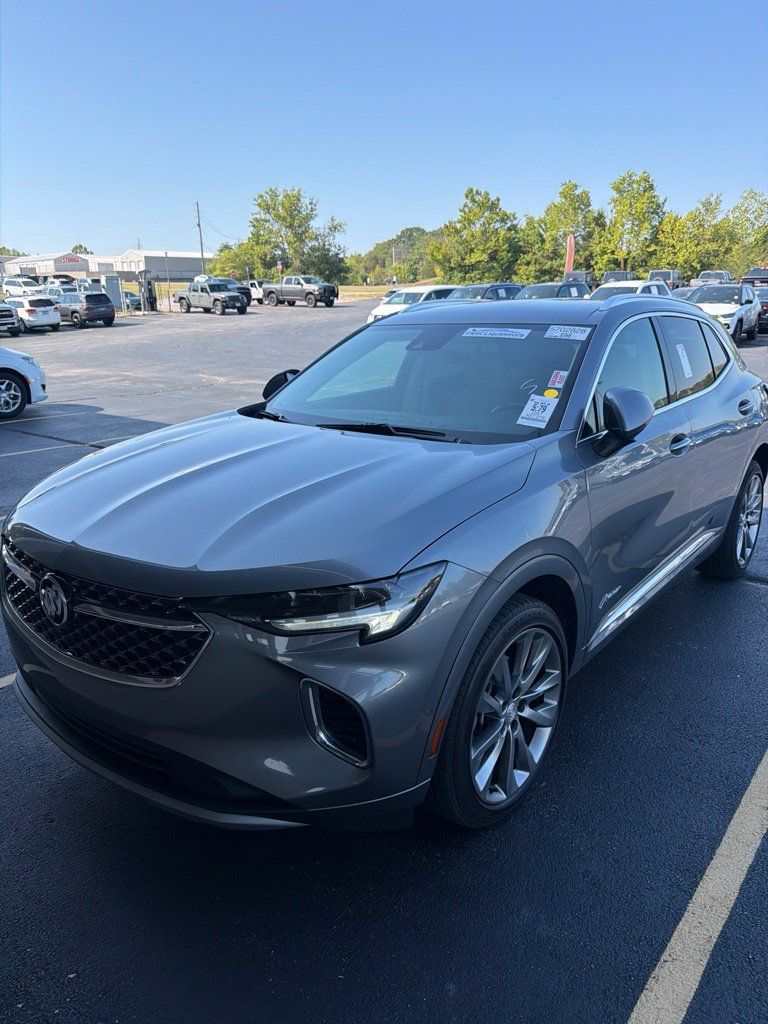 Used 2021 Buick Envision Avenir w/ Technology Package II FWD image 1
