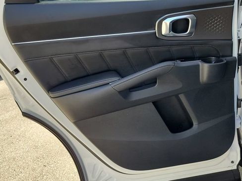 Certified 2023 Kia Sorento SX FWD image 13