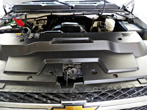 Used 2013 Chevrolet Silverado 2500 W/T image 19
