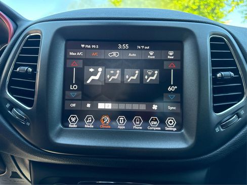 Used 2021 Jeep Compass Trailhawk image 34