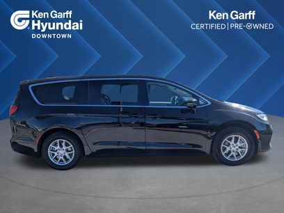 Used 2024 Chrysler Pacifica Touring-L