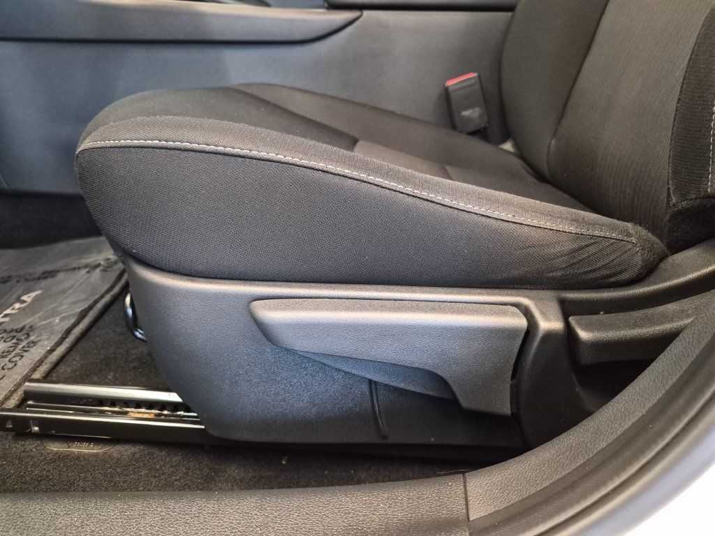Certified 2023 Nissan Sentra SV FWD image 18