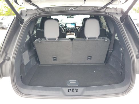 New 2026 Lincoln Aviator Black Label AWD/4WD image 28