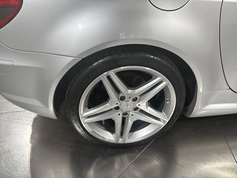 Used 2009 Mercedes-Benz SLK 55 AMG image 13