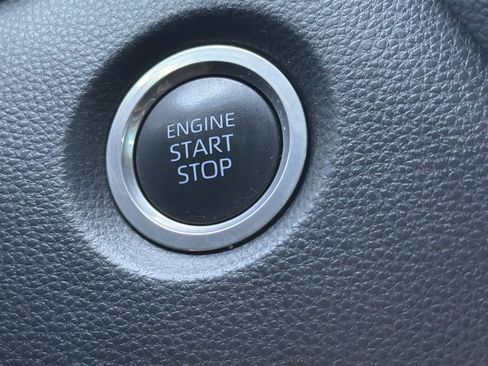 Used 2022 Toyota Corolla SE FWD image 27