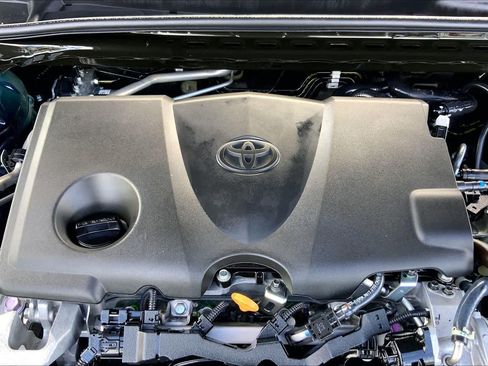 Used 2022 Toyota Camry SE FWD image 32