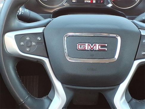 Used 2023 GMC Acadia SLT image 6