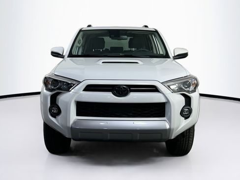 Used 2023 Toyota 4Runner TRD Off-Road image 2