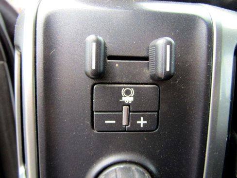 Used 2018 Chevrolet Silverado 1500 LT w/ All Star Edition image 12