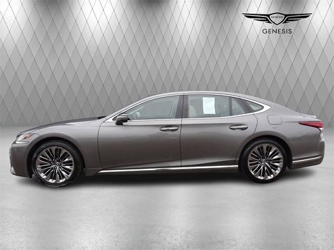 Used 2018 Lexus LS 500 AWD image 2