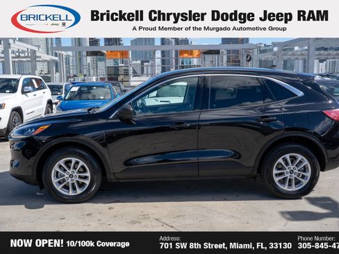 Used 2022 Ford Escape SE image 8