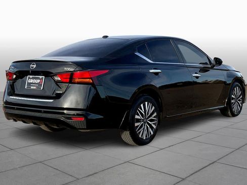 Used 2023 Nissan Altima 2.5 SV image 12