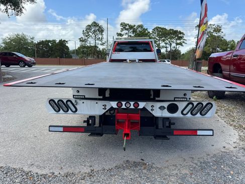 Used 2020 Ford F550 2WD Regular Cab Super Duty image 5
