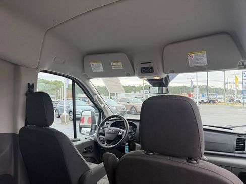 Used 2023 Ford Transit 350 148 Medium Roof Wagon image 16