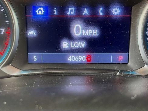 Used 2023 Chevrolet Traverse LT w/ LPO, Floor Liner Package AWD/4WD image 33