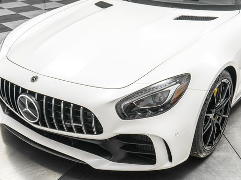 Used 2018 Mercedes-Benz AMG GT R image 34