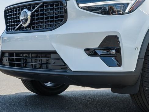 New 2026 Volvo XC40 B5 Plus w/ Climate Package image 15
