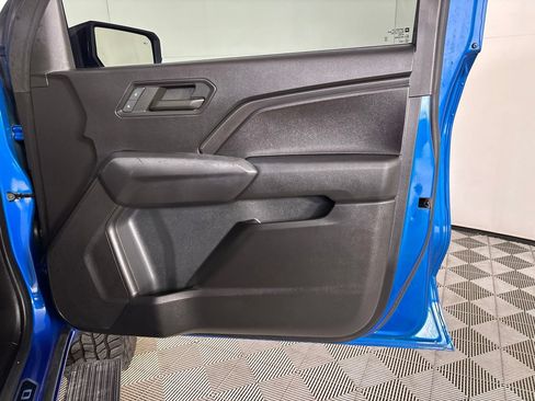 Used 2023 Chevrolet Colorado Trail Boss w/ Technology Package AWD/4WD image 25