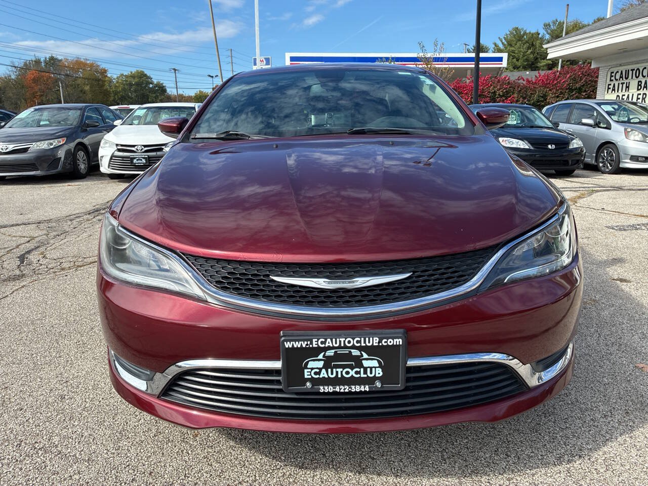 Used 2015 Chrysler 200 Limited FWD image 3