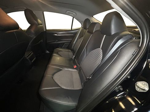 Used 2023 Toyota Camry SE image 13