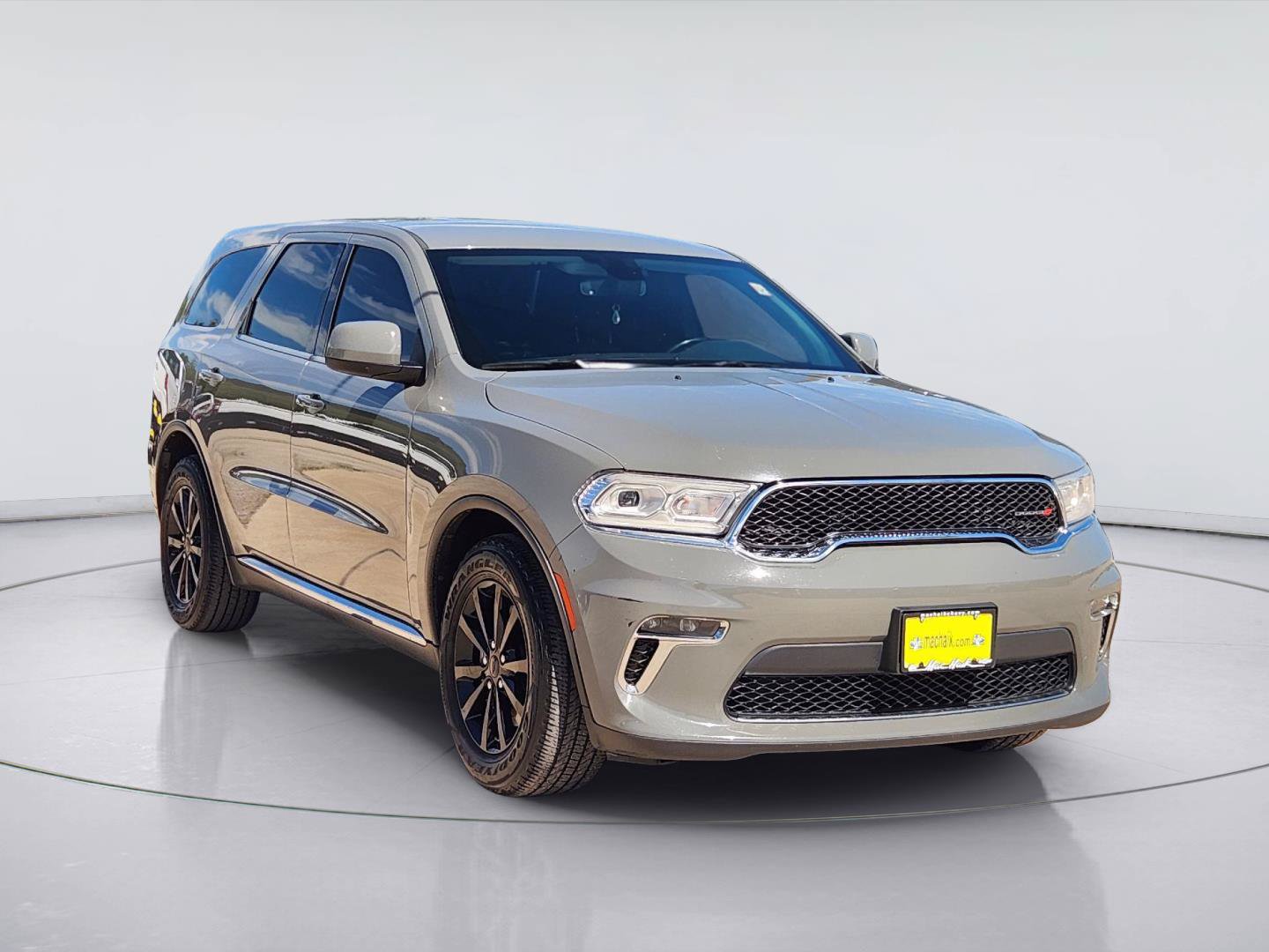Used 2021 Dodge Durango SXT w/ Trailer Tow Group IV RWD image 3