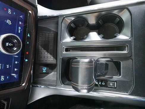 Used 2023 Ford F150 Lightning Lariat image 19