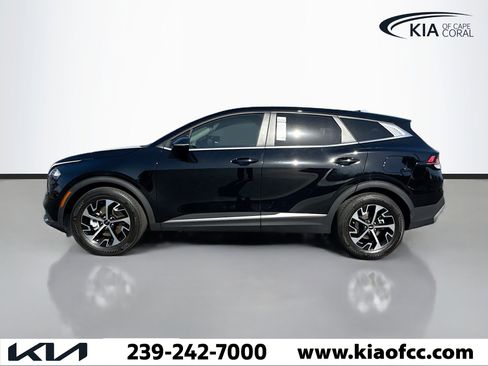 Certified 2023 Kia Sportage EX image 2