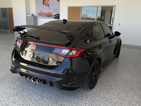 Used 2025 Honda Civic Type R image 16