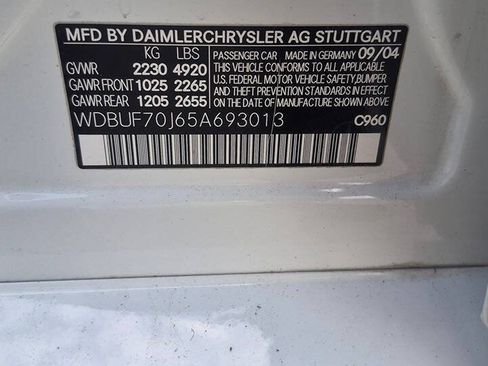 Used 2005 Mercedes-Benz E 500 Sedan image 62