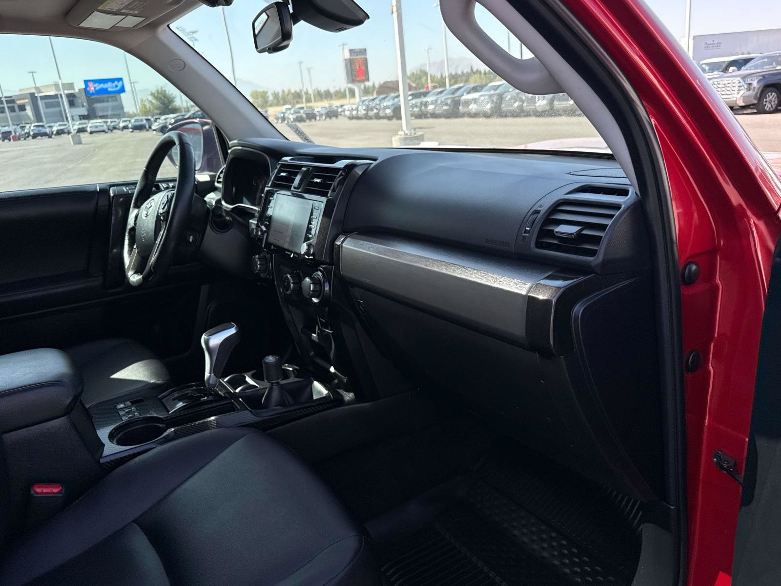 Used 2023 Toyota 4Runner TRD Off-Road Premium w/ Moonroof Package AWD/4WD image 18