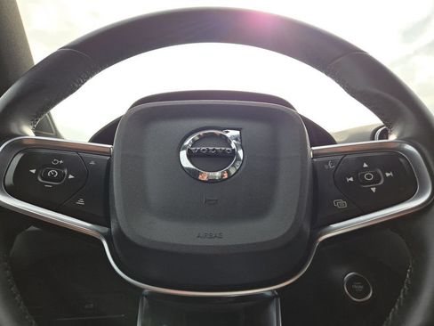 Used 2024 Volvo XC40 B5 Core AWD/4WD image 28