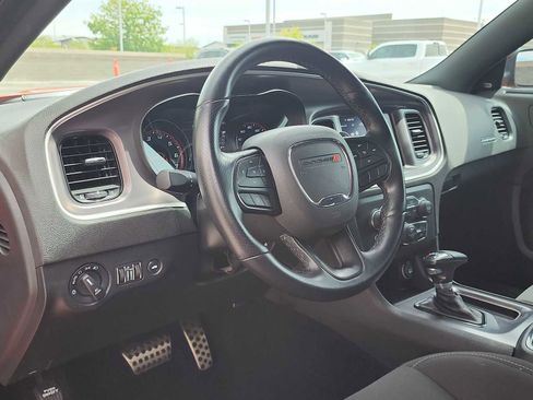 Used 2022 Dodge Charger R/T w/ Blacktop Package image 2