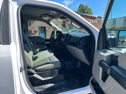 Used 2019 Ford F150 XL w/ Trailer Tow Package RWD image 12