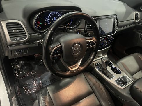 Used 2021 Jeep Grand Cherokee Limited AWD/4WD image 13