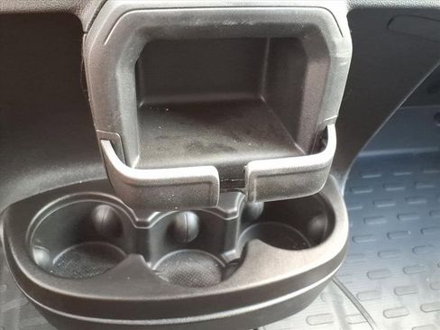 Used 2025 RAM ProMaster 2500 w/ Convenience Group image 26