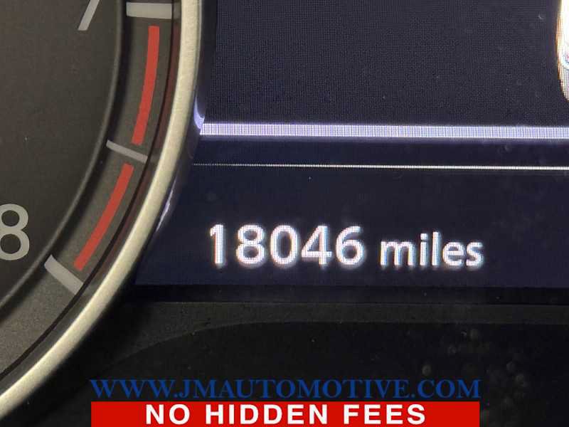 Used 2023 Nissan Rogue SV AWD/4WD image 21