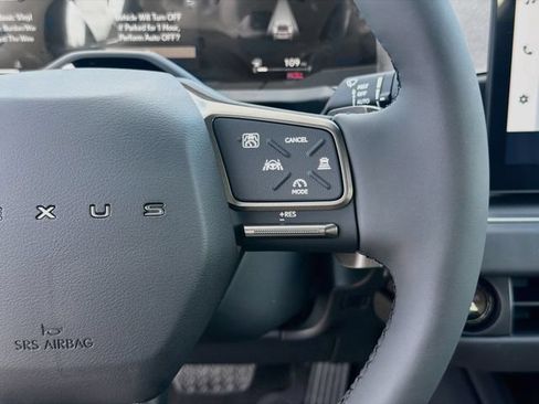 New 2026 Lexus ES 350h w/ Convenience Package FWD image 38