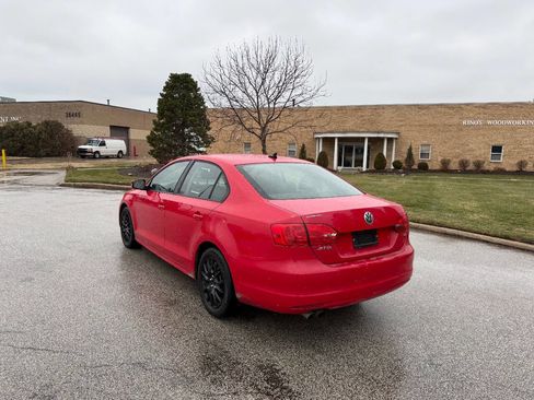 Used 2014 Volkswagen Jetta SE image 3