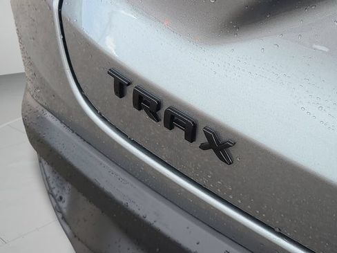 New 2026 Chevrolet Trax LT w/ Midnight Edition FWD image 10