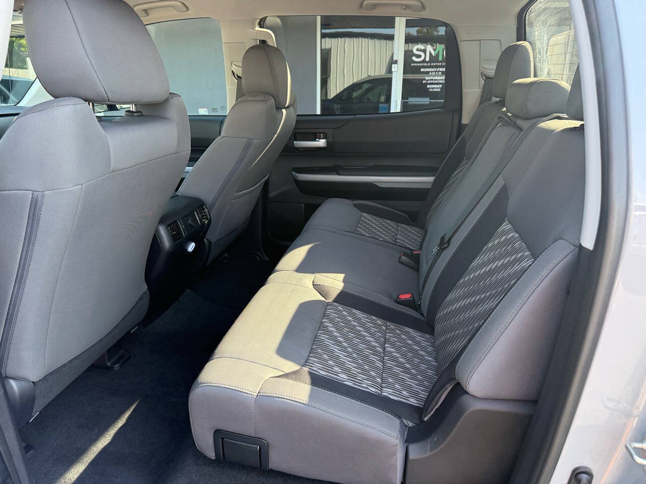 Used 2019 Toyota Tundra SR5 w/ SR5 Upgrade Package AWD/4WD image 23