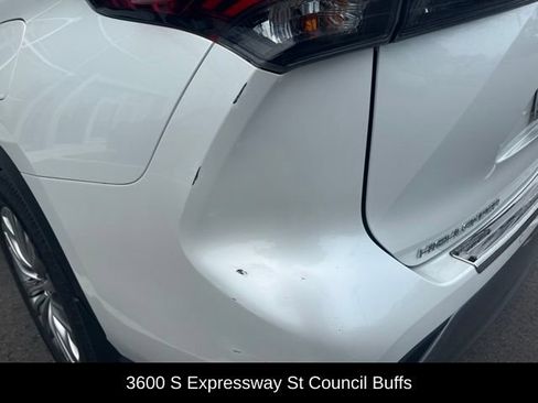 Used 2022 Toyota Highlander Platinum AWD/4WD image 7